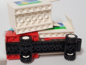 Контейнеровоз для аэропорта Lego System Town 1772 1992 года подержанный