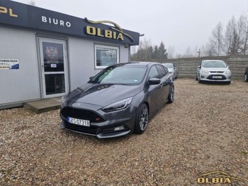 Ford Focus III ST Kombi 2.0 EcoBoost 250KM 2017 Ford Focus Wersja ST 250KM Xenon Led Skory Navi Zadbany 2.0 Benzyna 250KM, zdjęcie 2