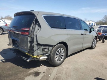 Chrysler Pacifica II 2023 Chrysler Pacifica Hybrid Touring L 2023 3.6l 3.6 Hybryda 260KM, zdjęcie 3