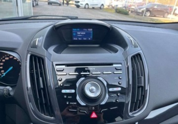 Ford Kuga II SUV 2.0 TDCi 150KM 2015 Ford Kuga Ford Kuga 2.0 TDCi 4WD Titanium 2.0 Diesel 150KM, zdjęcie 9