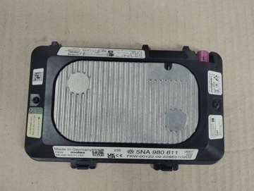 Ładowarka indukcyjna Volkswagen OE 5NA980611