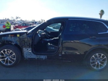 BMW X5 G05 2025 BMW X5 Phev xDrive50E 2025 3.0l 3.0 Hybryda 308KM, zdjęcie 2