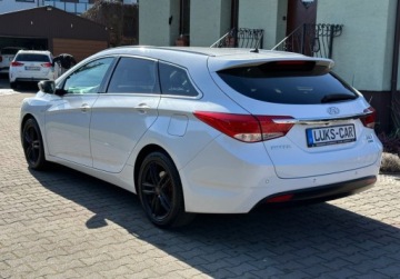 Hyundai i40 Kombi 2.0 GDI 177KM 2013 Hyundai i40 2,0 177KM Bi-xenon Park-Ass NAVI Climatronic Serwis Bezwypadko, zdjęcie 2
