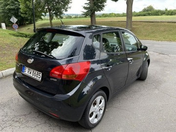 Kia Venga Mikrovan 1.4 CRDi WGT 90KM 2010 Kia Venga Opłacony Podgrzewane fotele, zdjęcie 5