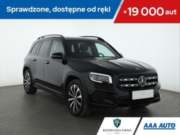 Mercedes GLB SUV 2.0 220d 190KM 2021 Mercedes GLB GLB 220 d 4MATIC, Salon Polska