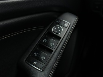 Mercedes GLA I Off-roader 2.0 250 211KM 2014 Mercedes GLA GLA 250 4MATIC, Salon Polska, 4X4, zdjęcie 16