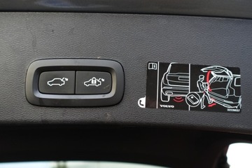 Volvo XC40 Crossover 2.0 T4 190KM 2019 Volvo XC 40 T4 R-Design, czujniki, tempomat, klima 2stref, CarPlayAA, FV23, zdjęcie 5