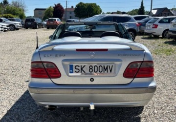 Mercedes CLK W208 2001 Mercedes-Benz CLK Kabriolet 2.0 Benzyna 163KM, zdjęcie 4