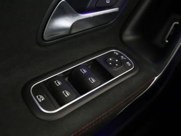 Mercedes CLA C118/X118 Shooting Brake Plug-In 1.3 250e 218KM 2021 Mercedes CLA 250 PHEV Multibeam LED, zdjęcie 37