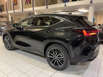 Lexus NX II SUV Facelifting 2.5 350h 200KM 2025 Od ręki - 350h Omotenashi 2.5 Hybrid AWD 200KM | Kamera 360!, zdjęcie 3