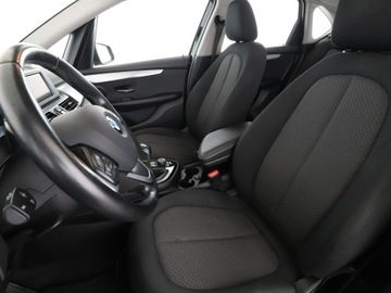 BMW Seria 2 F22-F23-F45-F46 Gran Tourer 216i 102KM 2016 BMW 216 GRATIS! Pakiet Serwisowy o wartości 800, zdjęcie 12