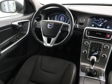 Volvo V60 I Kombi Facelifting 2.0 D2 DRIVE-E 120KM 2015 Volvo V60 D2 2.0, Serwis ASO, Skóra, Navi, Xenon, zdjęcie 6