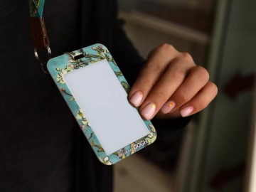 Обложка для карты/удостоверения - В. Ван Гог, Цветущее миндальное дерево (КАРМАНИ)