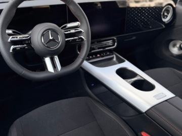 Mercedes CLA C118/X118 2026 MERCEDES-BENZ CLA 220 4-Matic AMG Line 1.5 (190KM) 2026, zdjęcie 7