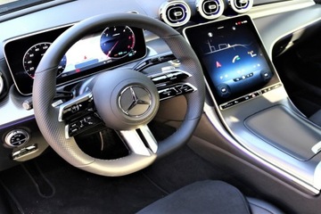 Mercedes Klasa C W206 2024 C Klasa 220 d 4-Matic AMG Estate 2.0 (197KM) 2024, zdjęcie 4