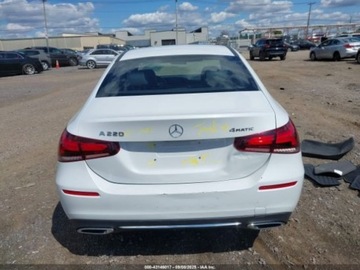 Mercedes Klasa A W177/V177 2022 Mercedes-Benz Klasa A A220 4matic 2.0 Benzyna 188KM, zdjęcie 8