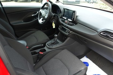 Hyundai i30 III Wagon Facelifting 1.5 T-GDI 48V 160KM 2020 Hyundai i30 Automat, Tempomat, Klimatyzacja 2stref. CarPlayAA, czujniki pa, zdjęcie 6