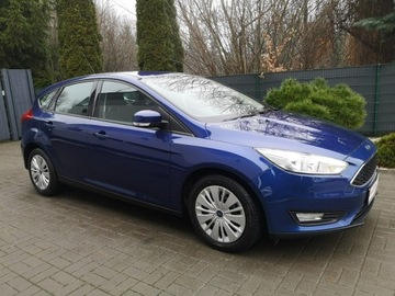 Ford Focus III Hatchback 5d facelifting 1.0 EcoBoost 125KM 2015 Ford Focus 1.0 125KM Benzyna # Klima # Tempomat #, zdjęcie 3