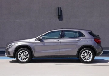 Mercedes GLA I Off-roader 1.6 180 122KM 2017 Mercedes-Benz GLA LIFT 180 Benzyna 122HP Automat Kamera II.wlasciciel GWAR, zdjęcie 6