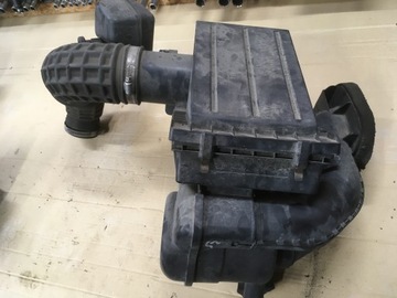 POUZDRO FILTRU VZDUCHU PATHFINDER R51