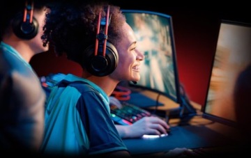 Видеокарта SAPPHIRE Pulse Radeon RX 9070 XT Gaming 16GB