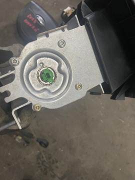 FORD TRANSIT CONNECT MK1 ULOŽENÍ PÁSY KPL