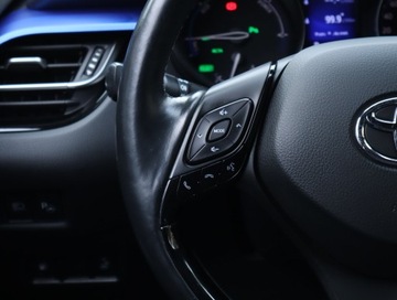 Toyota C-HR I Crossover 1.8 Hybrid 122KM 2017 Toyota C-HR 1.8 Hybrid, Salon Polska, Automat, zdjęcie 19