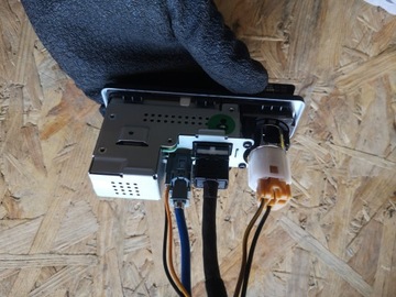 ПОРТ RR VELAR РАЗЪЕМ USB FW93-19E110-AD
