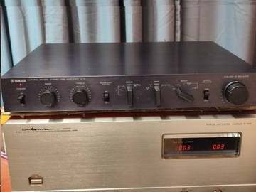 Ямаха C2 предусилитель