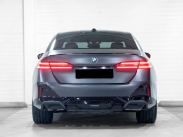 BMW Seria 5 G90-91 2025 BMW Seria 5 540d xDrive Sport Sedan 3.0 (303KM) 2025, zdjęcie 3