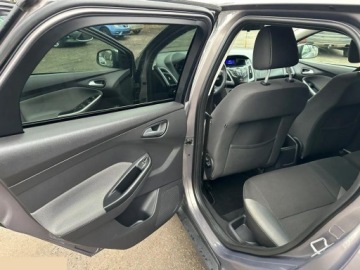 Ford Focus III Kombi 1.0 EcoBoost 125KM 2012 Ford Focus 1.0 EcoBoost STart-Stopp-System Trend 125KM 2012r, zdjęcie 16