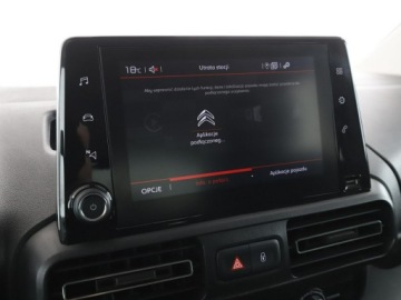 Citroen Berlingo III Osobowy M 1.2 PureTech 110KM 2019 Citroen Berlingo Navi Hak Czujniki parkowania, zdjęcie 22