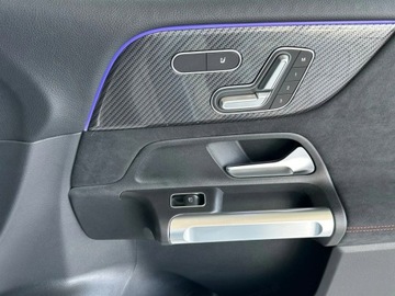 Mercedes GLB SUV 2.0 220d 190KM 2025 MERCEDES-BENZ GLB 220 d 4-Matic AMG Line 2.0 190KM, zdjęcie 12