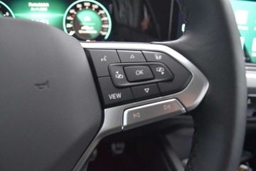 Volkswagen Golf VIII Variant 1.0 TSI 110KM 2023 Volkswagen Golf SalonPL 110KM Life Variant Pakiety Podgrzew.KierownicaFot, zdjęcie 14