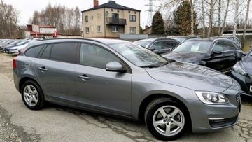 Volvo V60 I Kombi Facelifting 2.0 D2 DRIVE-E 120KM 2015 Volvo V60 2.0D 120PS OPŁACONY Bezwypadkowy Serwis, zdjęcie 6