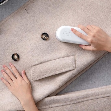 Портативный свитер с USB-зарядкой, которую можно снять.
