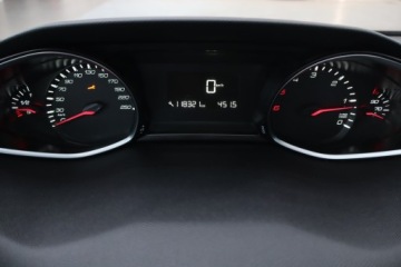 Peugeot 308 II SW Facelifting 1.5 BlueHDI 130KM 2019 Peugeot 308 1.5 BlueHDi, Salon Polska, zdjęcie 10