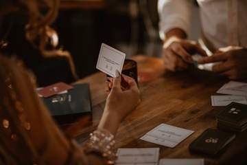 Relationship Game – карточная игра для пар и супружеских пар!