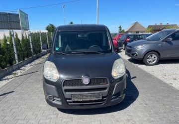 Fiat Doblo III Van 1.6 Multijet 16v 105KM 2010 Fiat Doblo 1.6 DIESEL ,BEZWYPADEK ,niski pot przebieg ,klima sprawna 1.6, zdjęcie 6