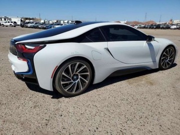 BMW i8 2014 BMW i8 2014, silnik hybrydowy 1.5, 44, od ubez..., zdjęcie 3