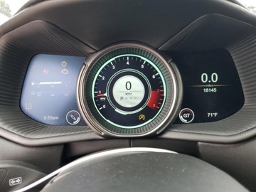 Aston Martin DB11 Coupe 4.0 V8 503KM 2018 Aston Martin DB11 2018 4.0l 4.0 Benzyna 503KM, zdjęcie 9