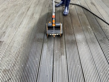 Аккумуляторная щетка Worx WG441E.9 + аккумулятор