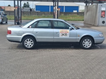 Audi A6 C4 Sedan 2.6 V6 150KM 1995 Audi A6 2.6 V6 150KM Manual Klimatronic YOUNGTIMER, zdjęcie 15