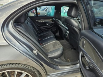 Mercedes Klasa E W213 Kombi 3.0 350d 258KM 2016 Mercedes E 350 3,0 Diesel 258KM Automat AMG, zdjęcie 7
