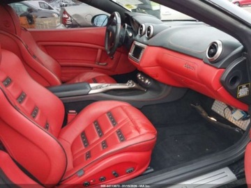 Ferrari California 2013 Ferrari California 2013 4.3 Benzyna 483KM, zdjęcie 9