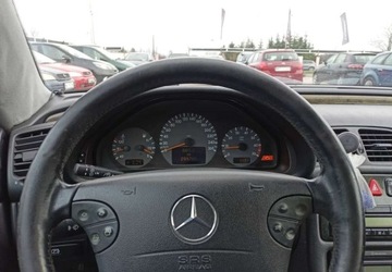 Mercedes CLK W208 Coupe C208 2.0 Kompressor 163KM 2000 Mercedes-Benz CLK Mercedes-Benz CLK 200 Kompressor 2.0 BenzynaLPG 163KM, zdjęcie 8