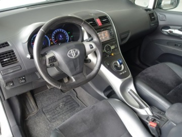 Toyota Auris I 2010 Toyota Auris 1.8 Hybryda/Ksenon/Półskóry/Kamera, zdjęcie 12