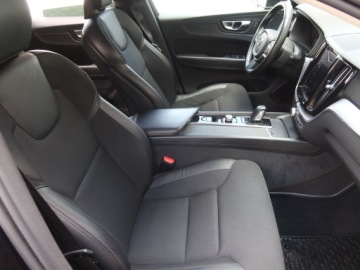 Volvo XC60 II 2019 Volvo XC60 B4 AWD, 1. Właściciel, 194 KM, 4X4, zdjęcie 8