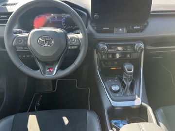 Toyota RAV4 V SUV Plug-In Facelifting 2.5 Hybrid Dynamic Force 306KM 2025 Od ręki - GR Sport 2.5 Plug-In Hybrid 306KM | Podgrzewane fotele!, zdjęcie 6