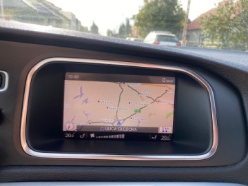 Volvo V40 II Hatchback Facelifting 2.0 D2 120KM 2017 Volvo V40 CROSS COUNTRY LEDY NAWIGACJA PARKTRONIC KLIMA PODGRZEWANE FOTELE, zdjęcie 10